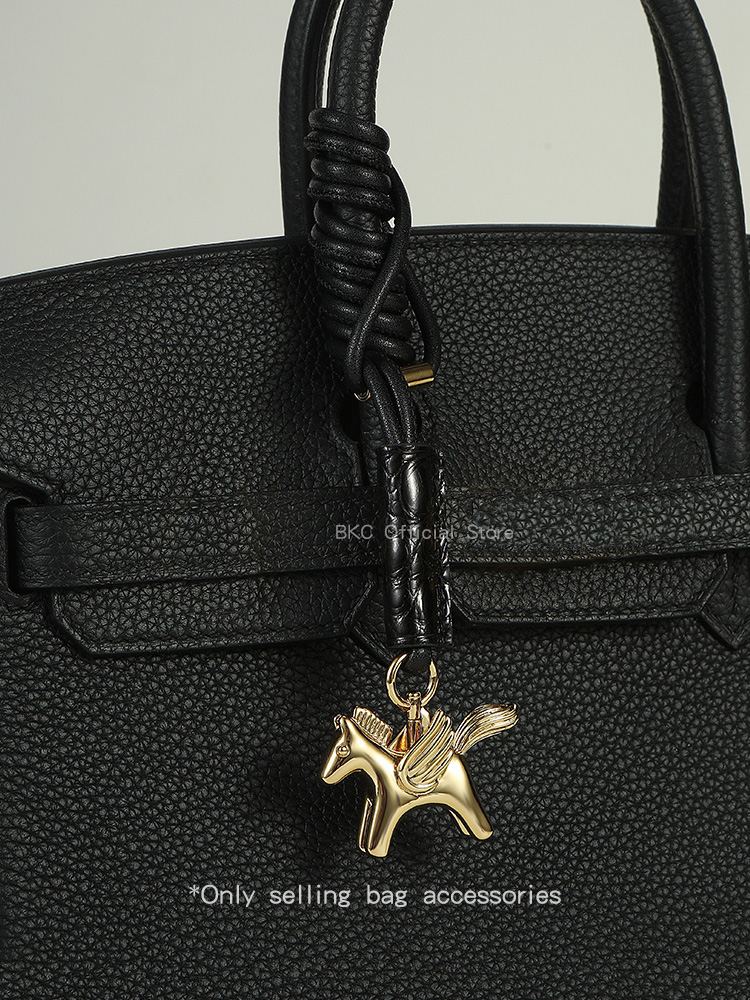 Luxury Brass Pegasus Bag Charm - Luxury Bags Hermes recension och pris