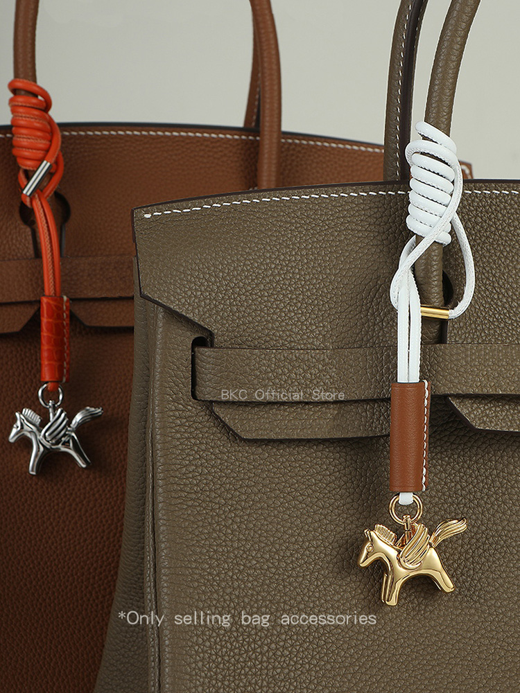 Luxury Brass Pegasus Bag Charm - Luxury Bags Hermes recension och pris