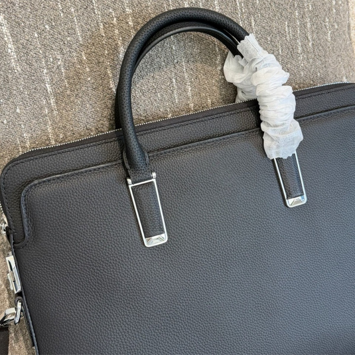 Luxury Men's Top Handle Bags L - Luxury Bags That Fit Laptop recension och pris
