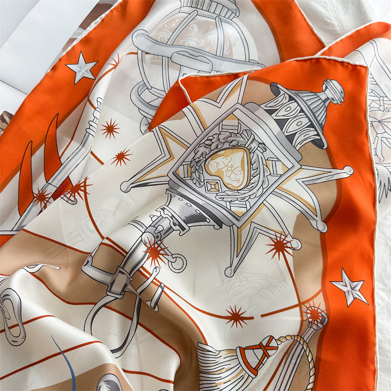 Luxury Brand Scarf Large Silk  - Luxury Bags And Accessories recension och pris
