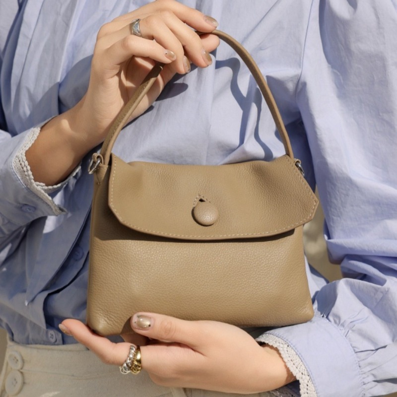2026 New Women Button Detail H - Structured Handbag Top Handle recension och pris