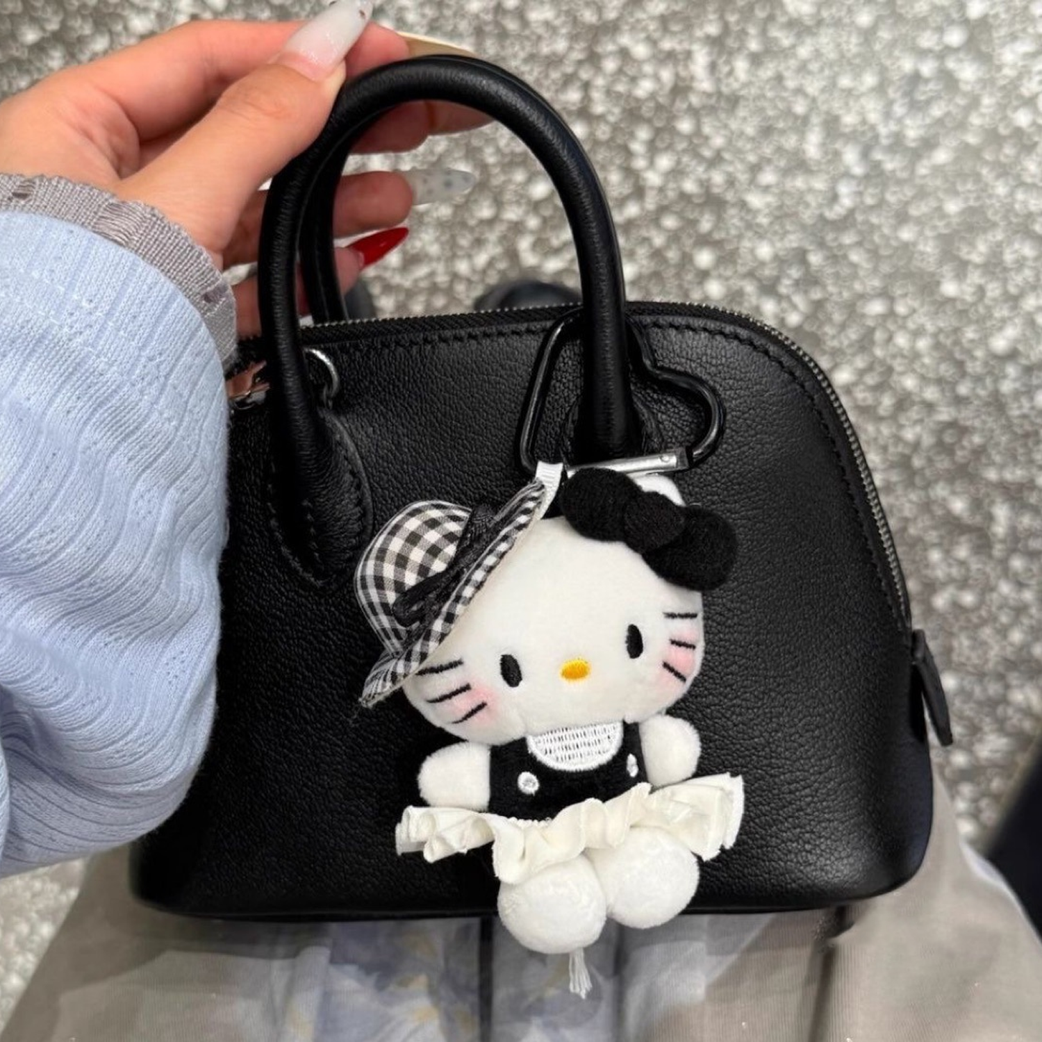 Plaid Skirt Cherry Blossom Kit - Luxury Bags And Accessories recension och pris