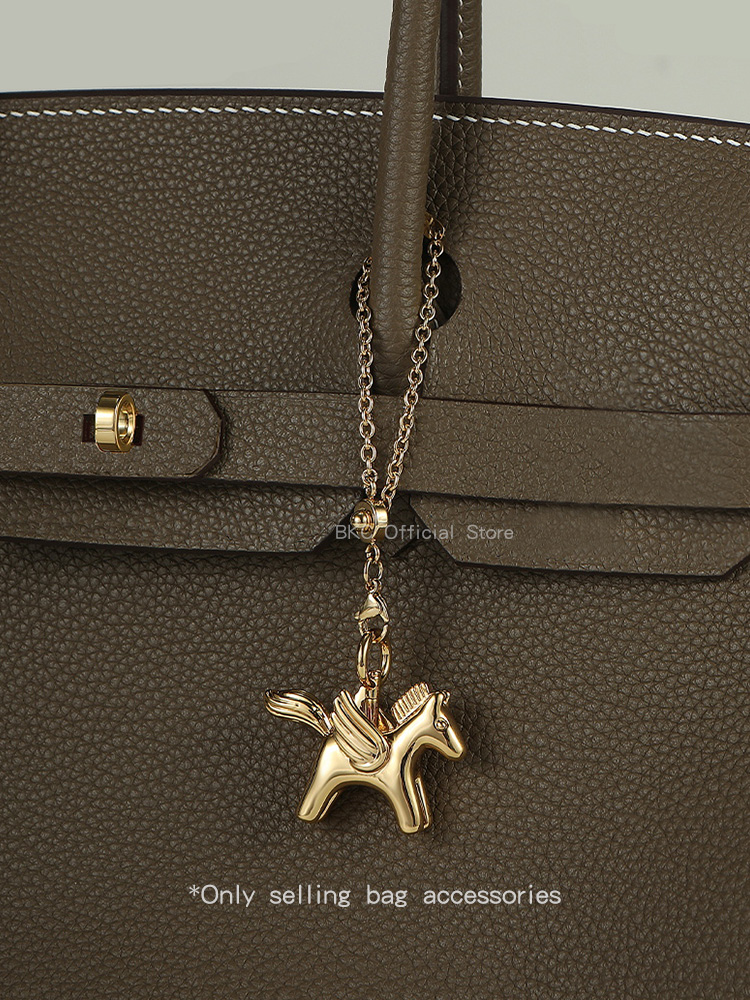 Luxury Brass Pegasus Bag Charm - Luxury Bags Hermes recension och pris