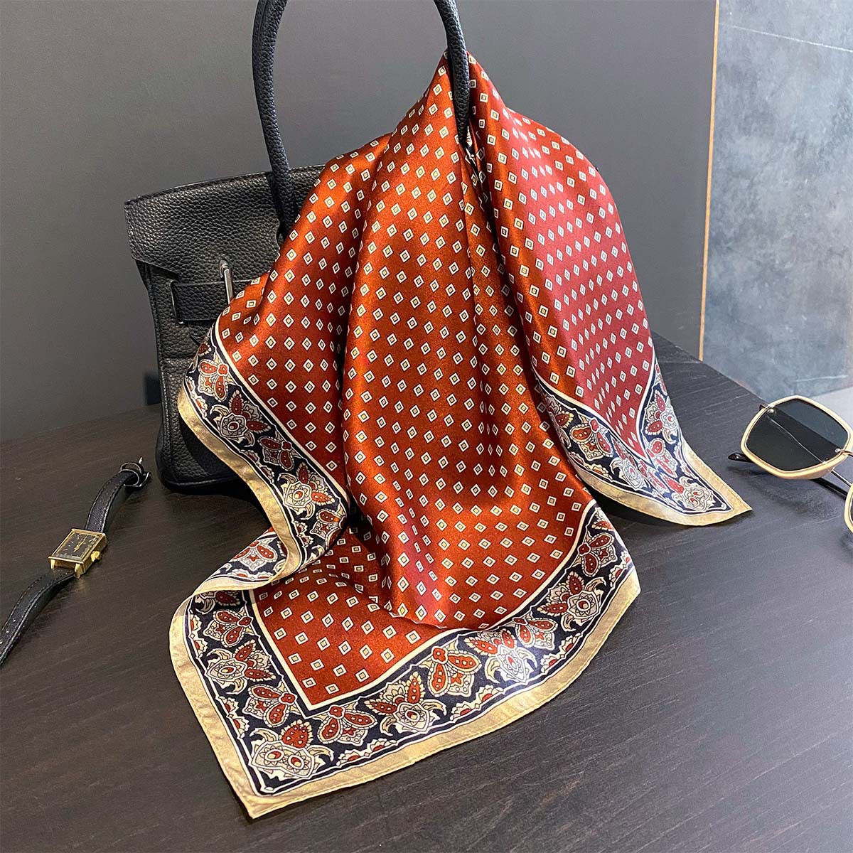 Luxury 100% Pure Silk Square S - Luxury Bags And Accessories recension och pris