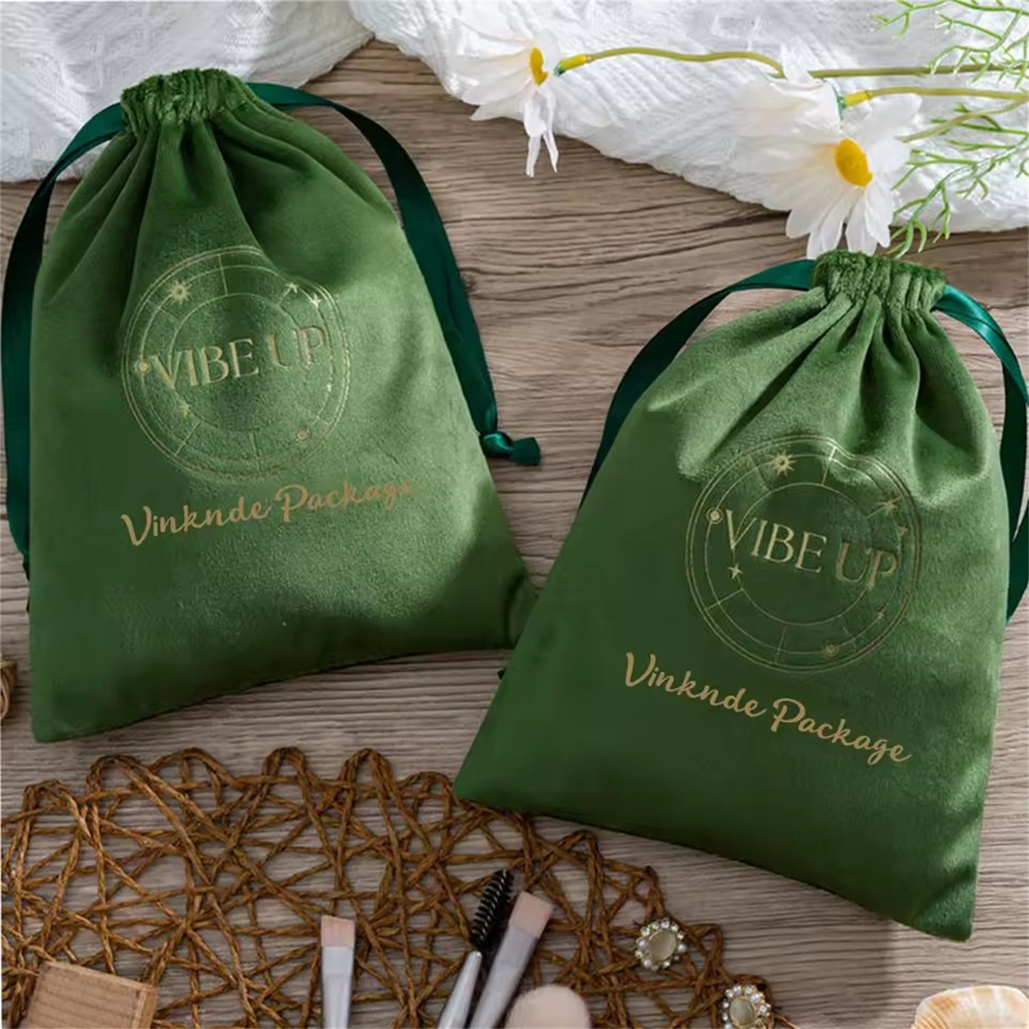 100pcs Green Velvet Packaging  - Luxury Bags Green recension och pris